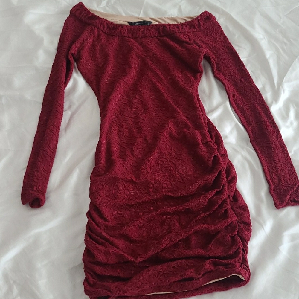 Burgundy bodycon long sleeve dress